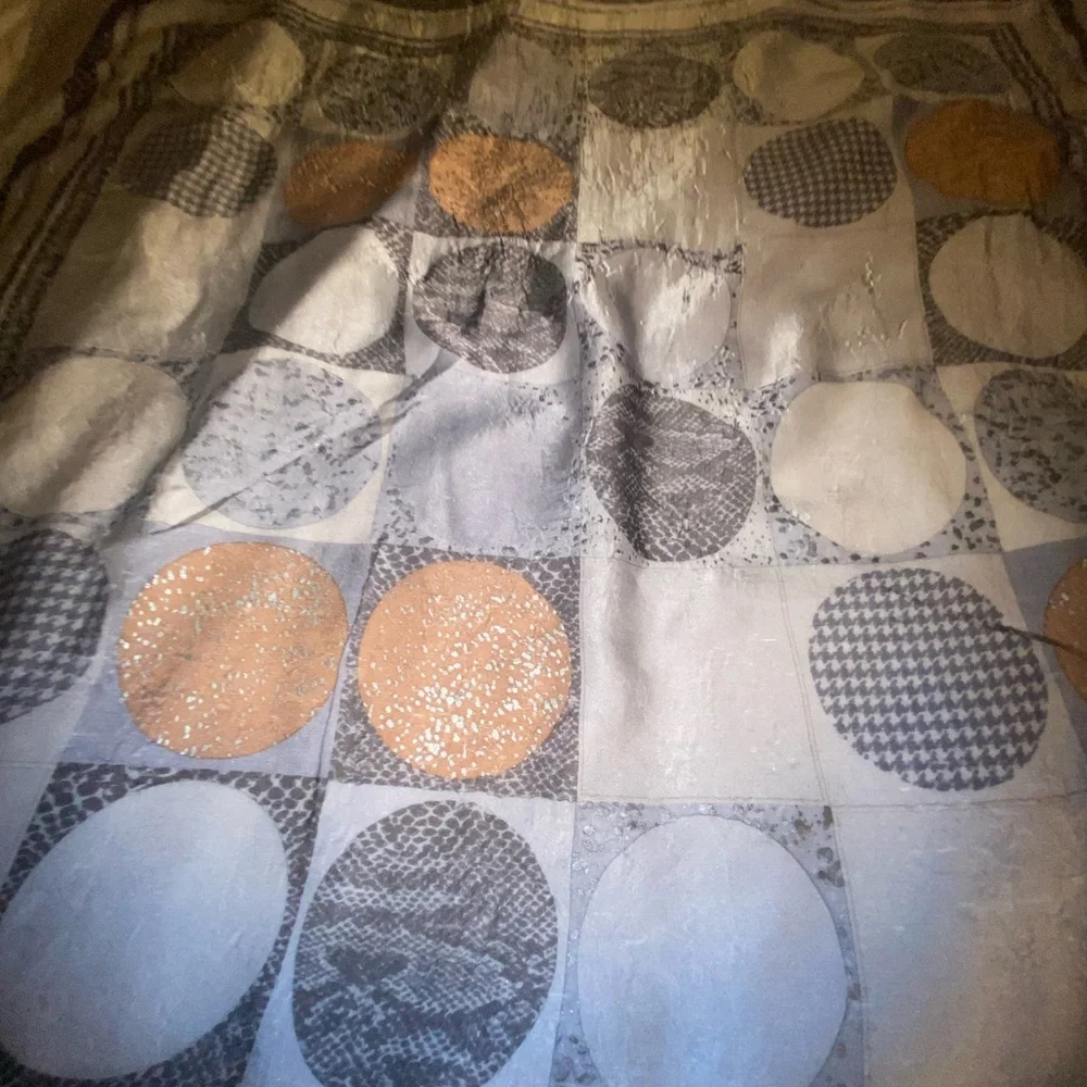 Adrianne Citadinni Geometric Patterned Scarf - Picture 8 of 9